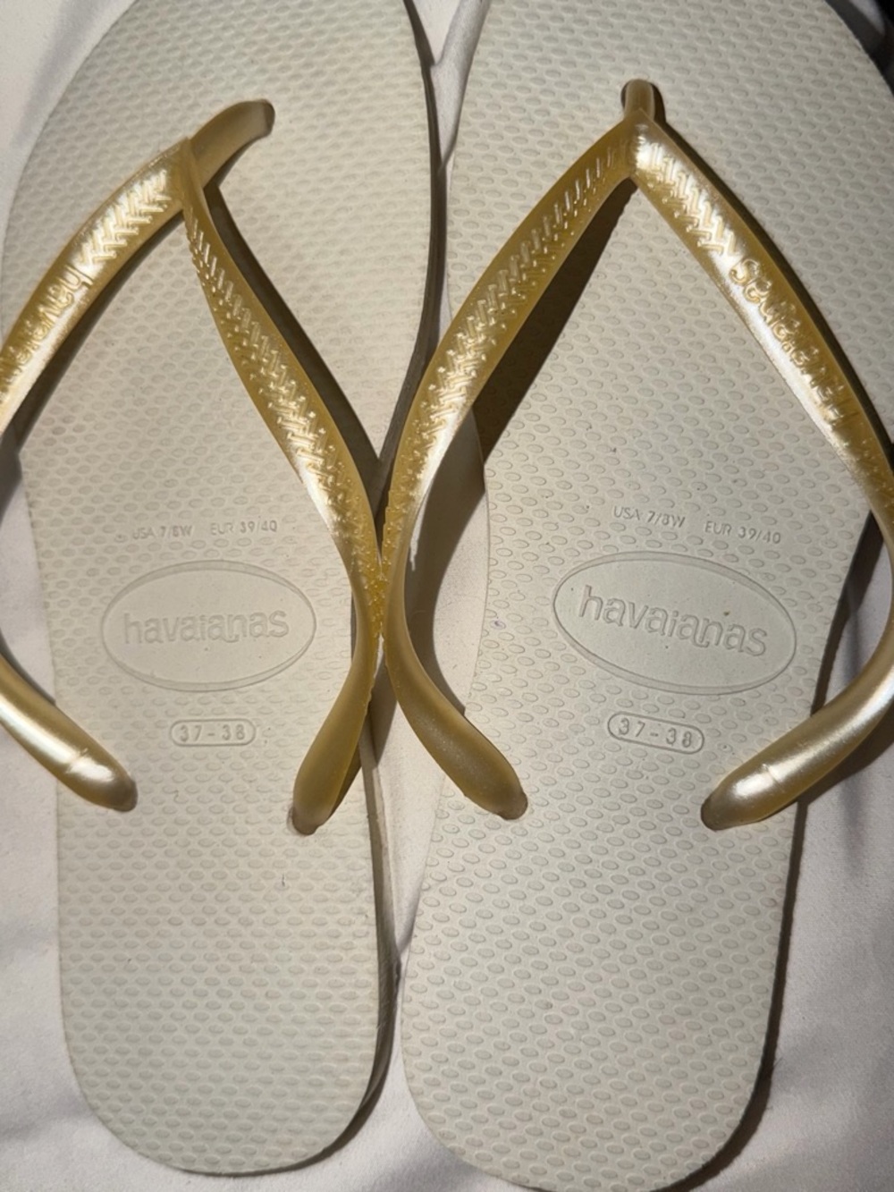 Havaianas Women’s Cream Footbed with Gold Straps Flip Flops